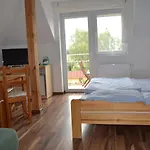 Apartament Dom Aurora Pokój 4 Osobowy Z Balkonem *