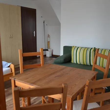 Apartament Dom Aurora Pokój 4 Osobowy Z Balkonem *