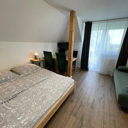 Dom Aurora 4 Osobowy Z Balkonem