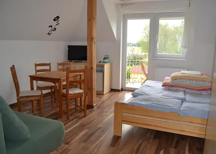 Apartament Dom Aurora Pokój 4 Osobowy Z Balkonem Dziwnówek